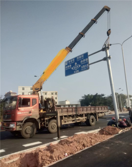涞源县设备吊装租赁吊车要用多大吊车